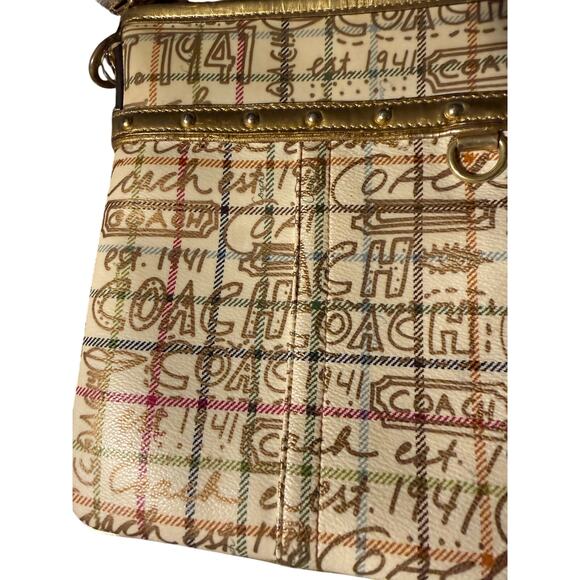 Coach - Picture 4 of 4